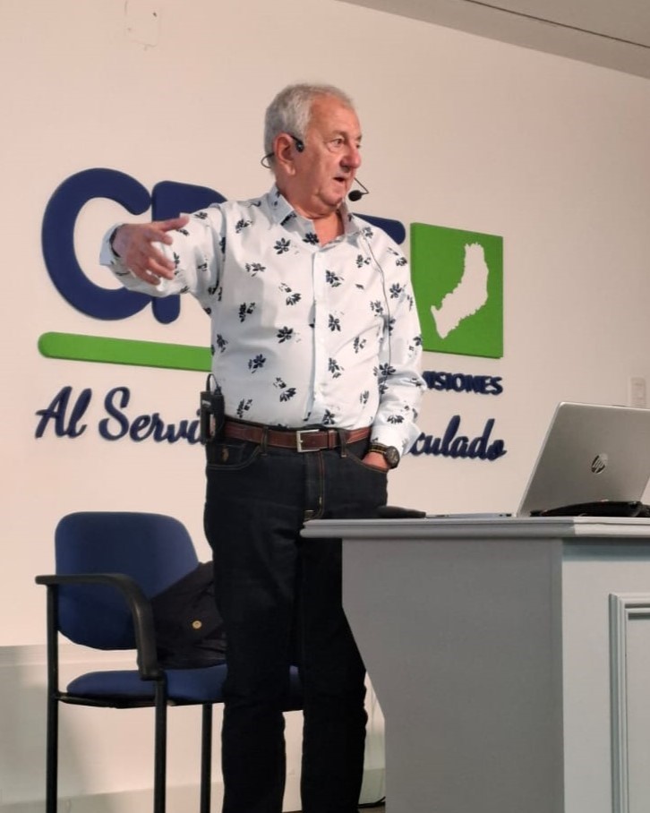 Lic. Victor Carlos Durán — Consultor INNOVAR IA